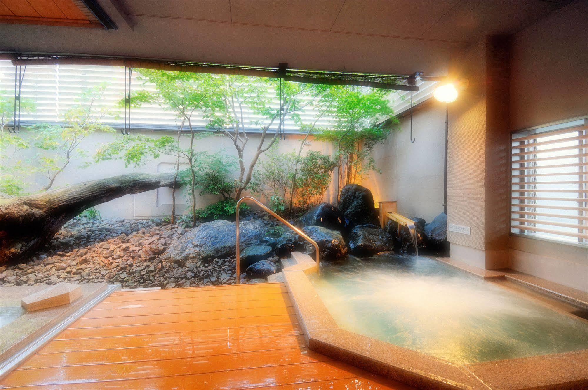 Kanazawa Manten Hotel Ekimae Buitenkant foto